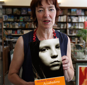 accabadoraweb Eine Lese-Empfehlung von Corinna Klassen, Kunst- und Buchhandlung Emil Maschke.