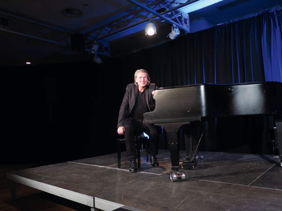 Uli Masuth live