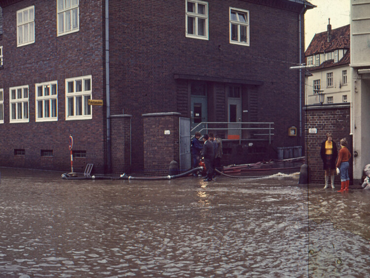 Foto Salze-Hochwasser