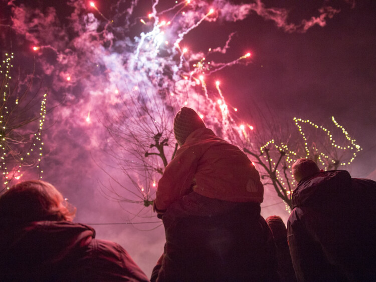 Foto: Feuerwerk zum Abschluss des Bad Salzufler Weihnachtstraums 2017