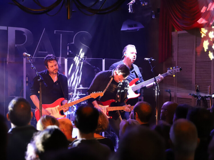 dIRE sTRATS live im Bahnhof Bad Salzuflen, Februar 2019 // Foto: ta