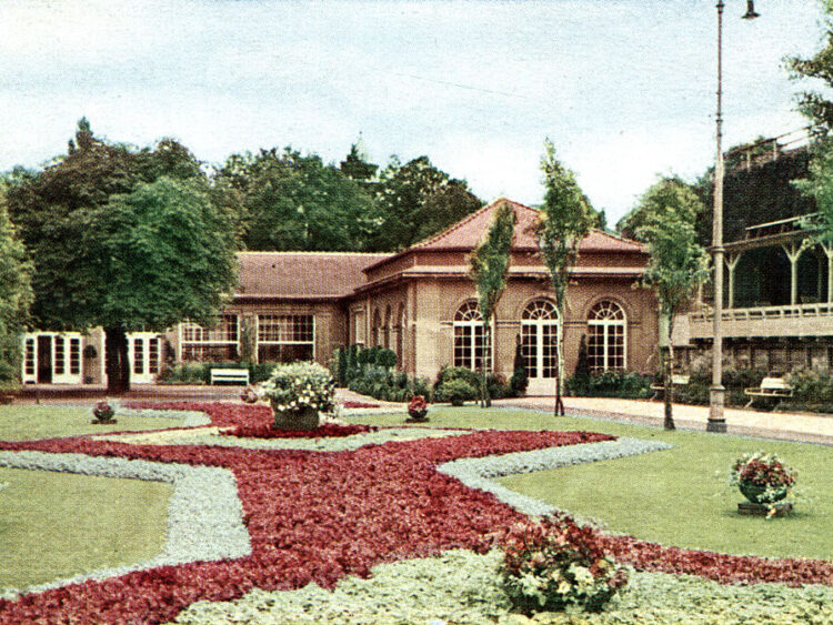 Foto alte Wandelhalle Bad Salzuflen in den 1950er Jahren // Foto: