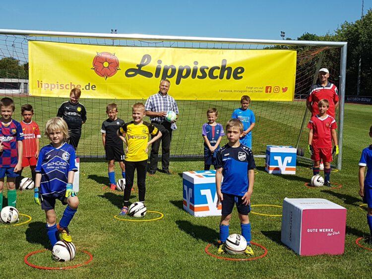 Bei sommerlichen Temperaturen besuchte der Bürgermeister zum Abschluss einige der Sportler.