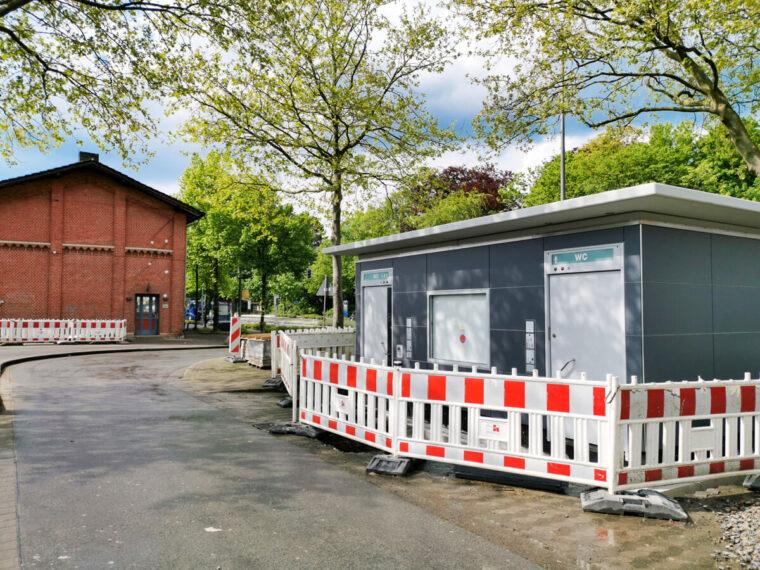 Am Bahnhof befindet sich nun ein öffentliches WC. // Foto: Madeline Rasche