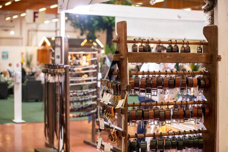 Lederwaren auf der Shopping HOCH2 in Bad Salzuflen