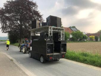 Niklas Müller mit seinem Sounpaket unterwegs in Bad Salzuflen