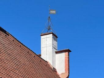 Foto Wetterfahne auf dem Dach des historischen Rathauses Bad Salzuflen