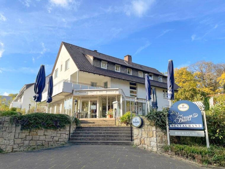 Außenansicht vom Hotel-Restaurant Bauer