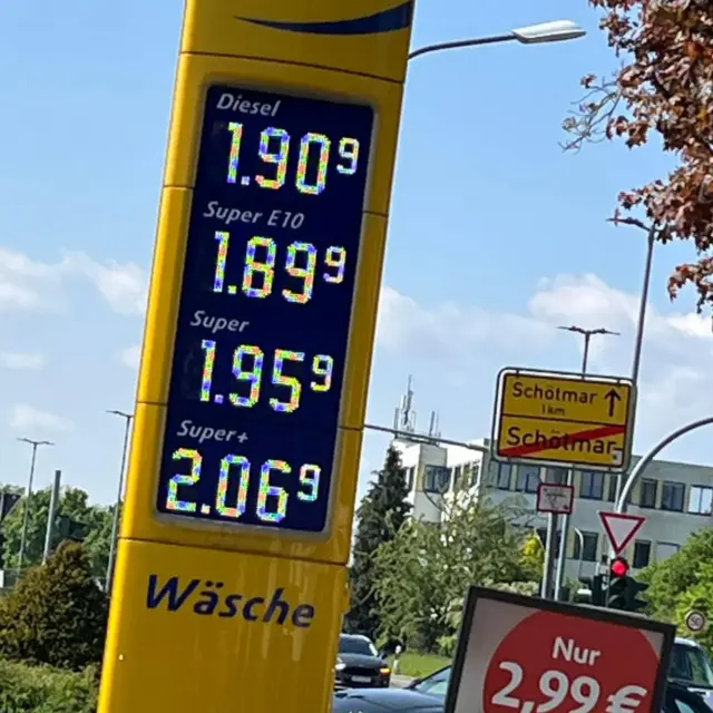 Verrückte Zeiten!

#spritpreis #unter2euro #alleswirdgut